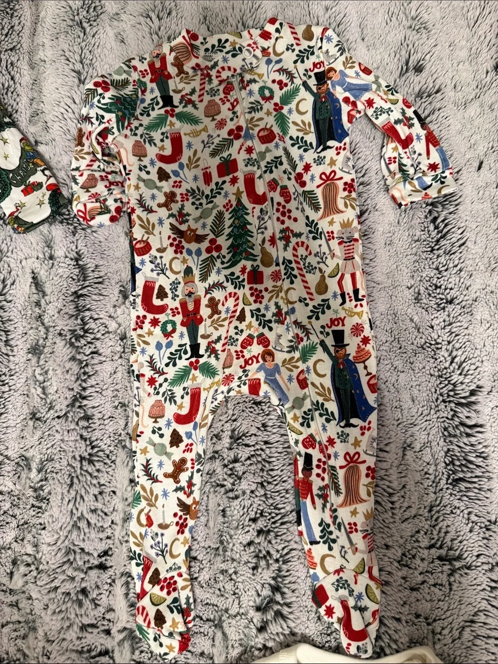 Pottery Barn Kids Christmas Zip Sleepers Bundle Set of 4 0-3M - Grinch!